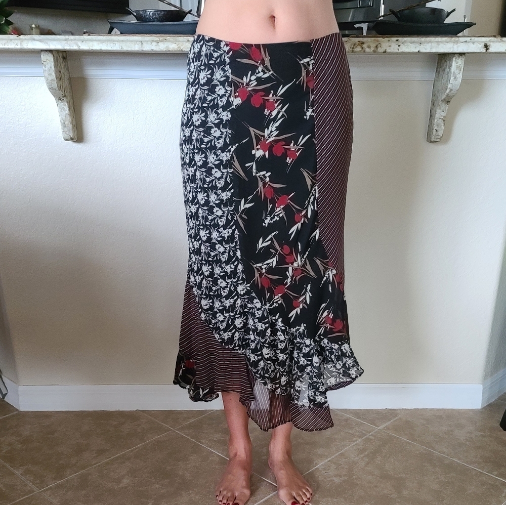 George Black Floral 31 inch Size 6 Skirt